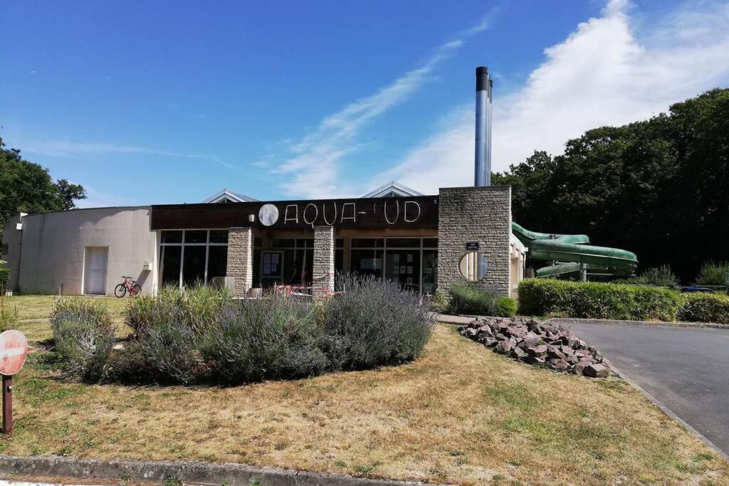 La Maison Reseau Cycle Et Gites Clécy Buitenkant foto
